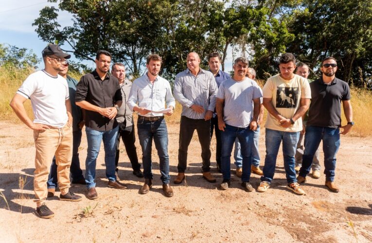 Prefeitura apresenta projeto do novo Complexo Esportivo durante visita técnica