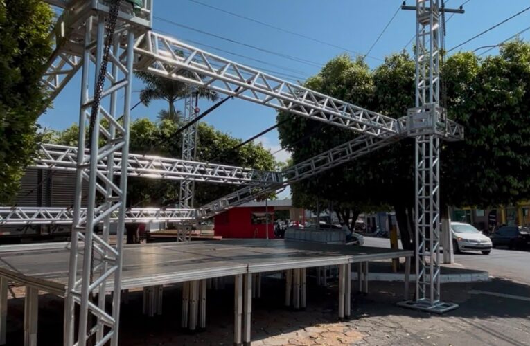 A Prefeitura de Morrinhos, por meio da Secretaria Municipal de Educação, está finalizando a montagem de toda a estrutura para o tradicional Desfile Cívico de 7 de Setembro.
